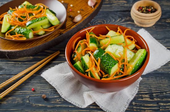 Cucumber salad with carrots