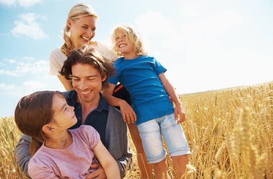 Off grid living can build better Family Bond